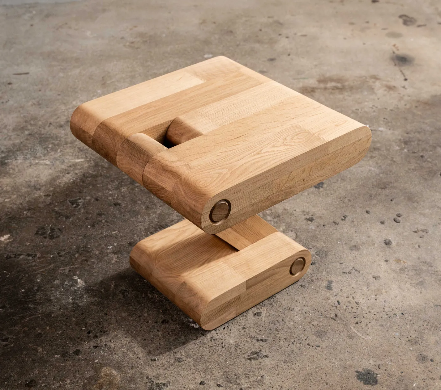 Techno side table, joinery detail